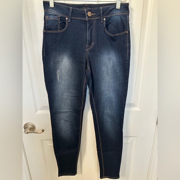 1822 Denim Women's Dark Indigo Skinny Jeans - Picture 1 of 10